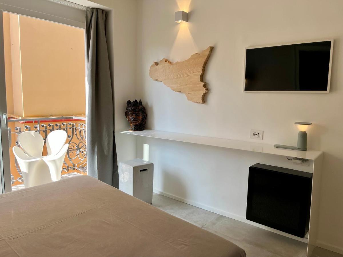 Don Diego Luxury Rooms Таормина Екстериор снимка