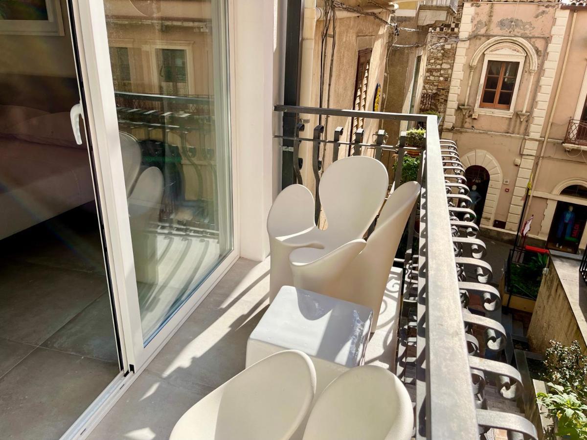 Don Diego Luxury Rooms Таормина Екстериор снимка