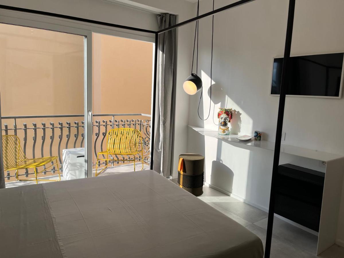 Don Diego Luxury Rooms Таормина Екстериор снимка